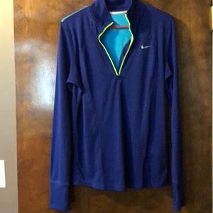 Nike pullover 1/4 zip.
